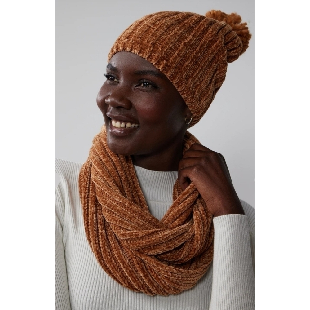 New York & Company Cable Chenille Infinity Scarf & Beanie Set in Gold